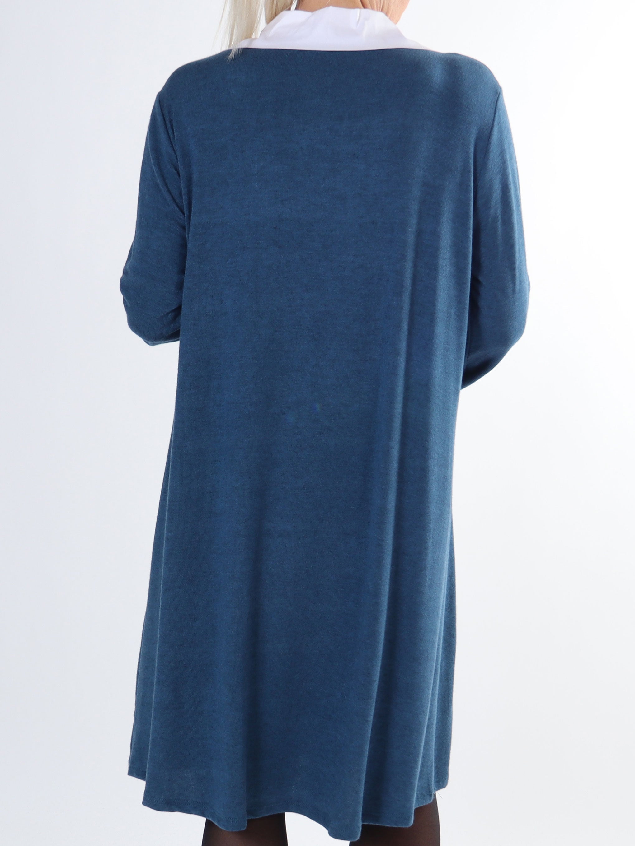 Rita Long - Härlig mjuk plus size klänning med vit skjortkrage